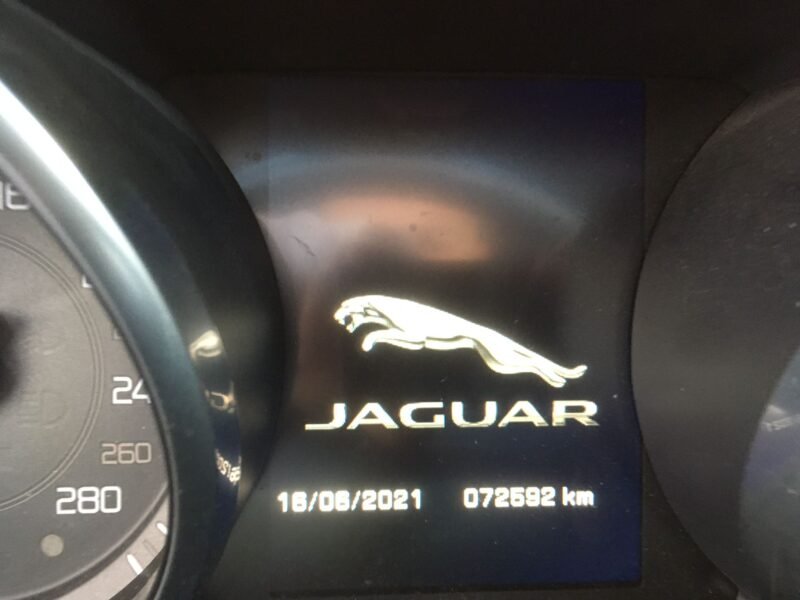 JAGUAR XE 2.0D 180PS PURE
