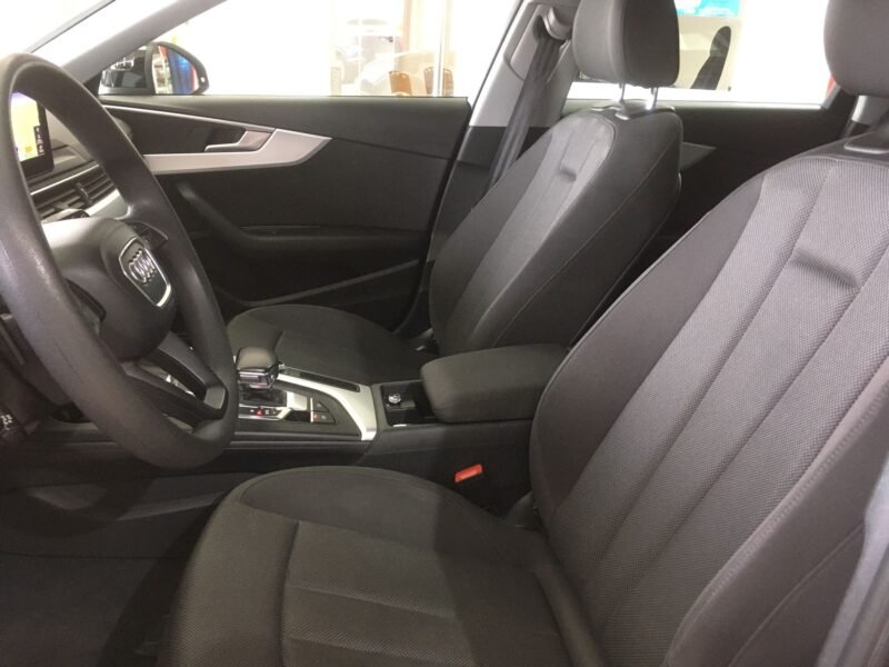 AUDI A4 AVANT 2.0 TDI S TRONIC