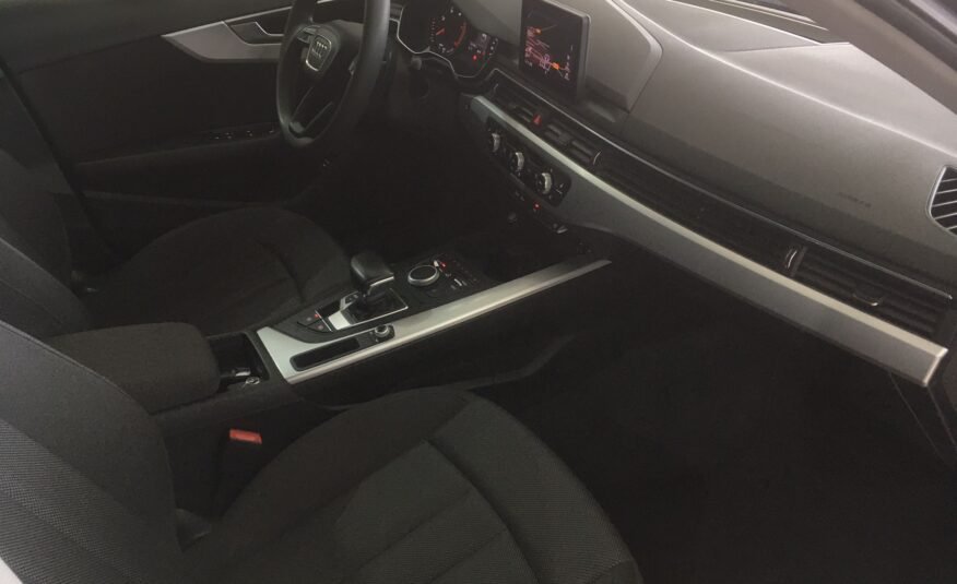 AUDI A4 AVANT 2.0 TDI S TRONIC