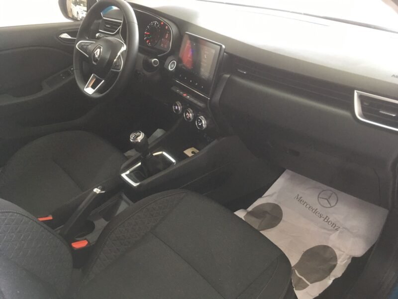 RENAULT Clio LIMITED TCE