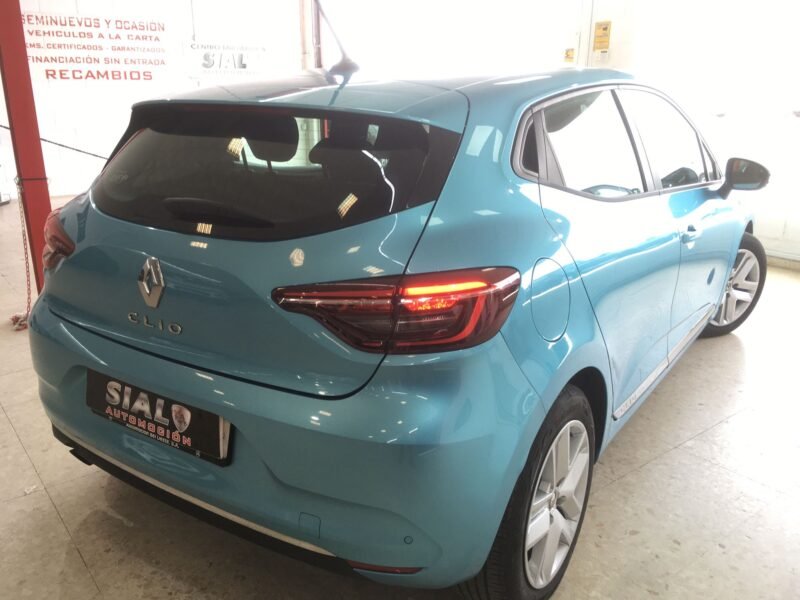 RENAULT Clio LIMITED TCE