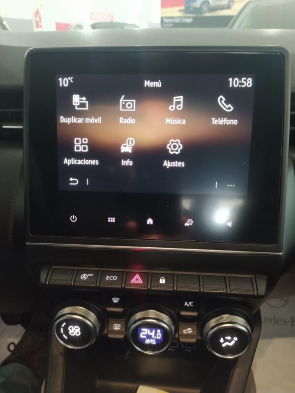 RENAULT Clio LIMITED TCE