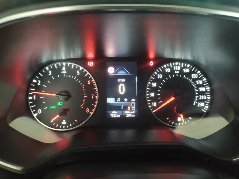 RENAULT Clio LIMITED TCE