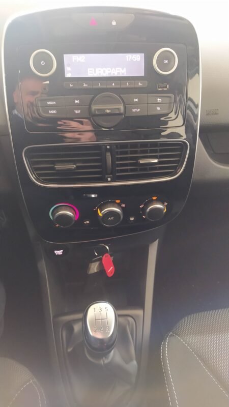 RENAULT Clio BUSSINES