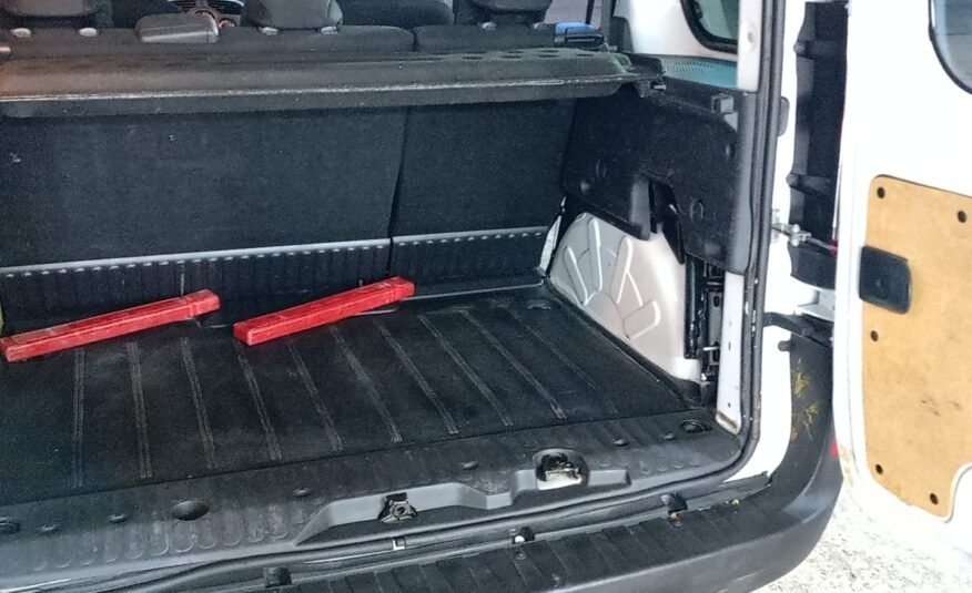 RENAULT KANGOO COMBI DCi 90 -NO ADBLUE-