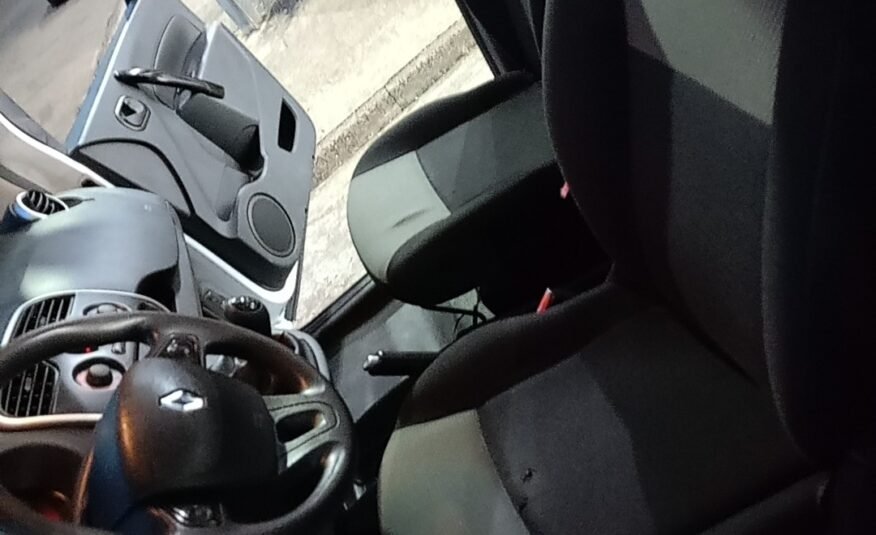 RENAULT KANGOO COMBI DCi 90 -NO ADBLUE-